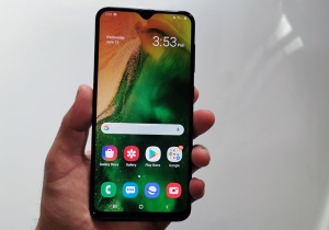 galaxy a20 display