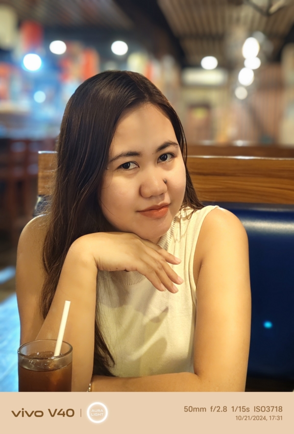 vivo V40 sample Portrait low-light