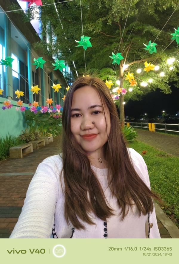 vivo-V40-sample-selfie-low-light