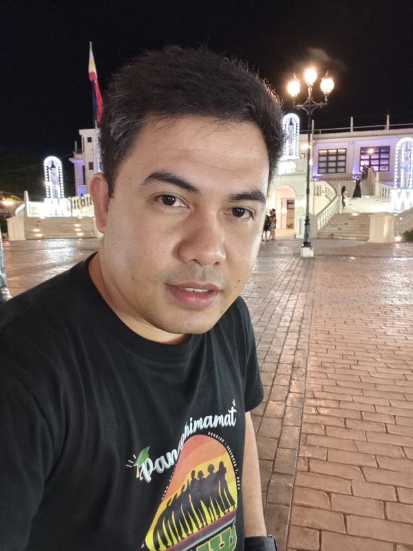 vivo X200 sample selfie