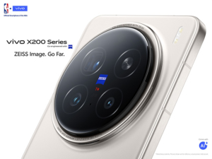 The vivo X200 Pro with its 200MP camera.